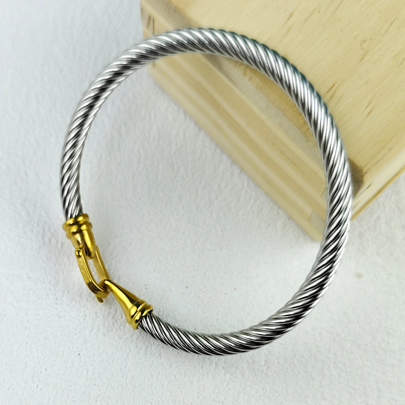 Kabolong Womens Twisted Stainless Steel Cable Bracelet