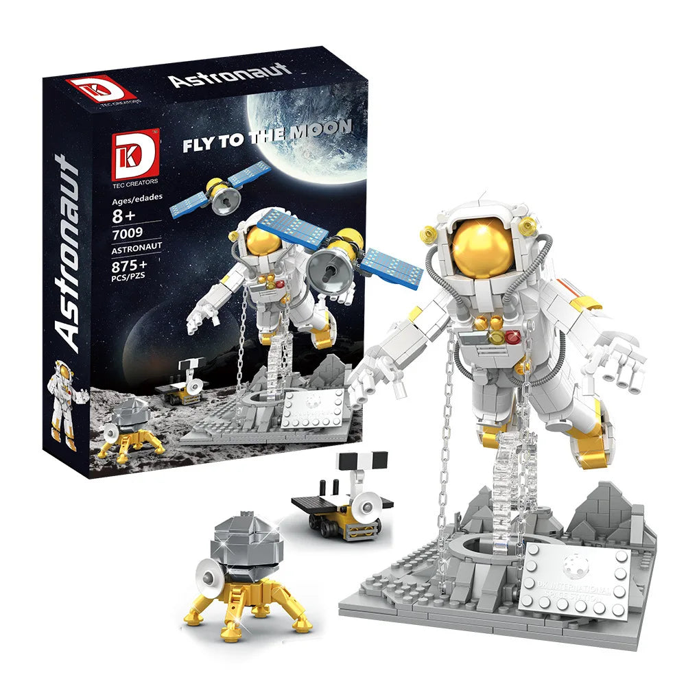 Haitai 875Pcs Space Astronaut Building Blocks Set Toy